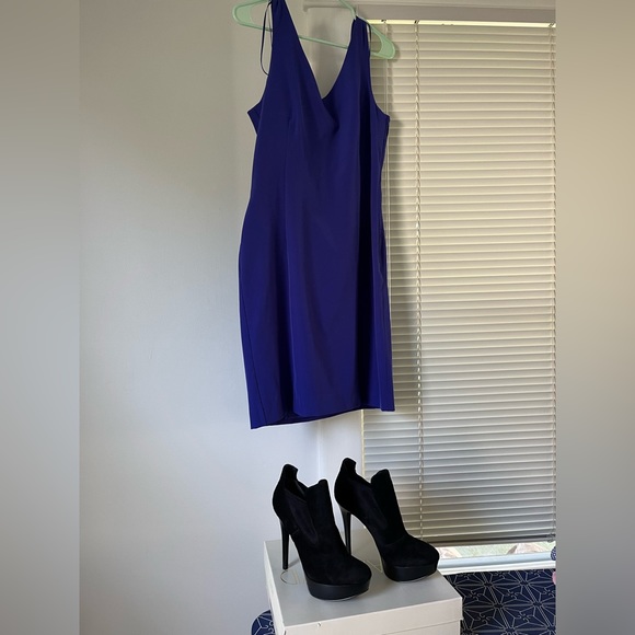 **SOLD ELSEWHERE** NWT Joan and David Booties, Black Faux Suede Heels, size 10 - Picture 14 of 15